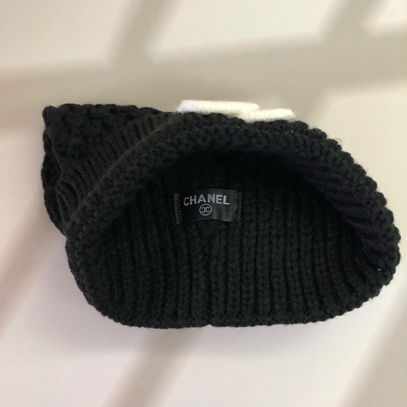 CHANEL Black Knit Hat with White Logo - Picture 5 of 6